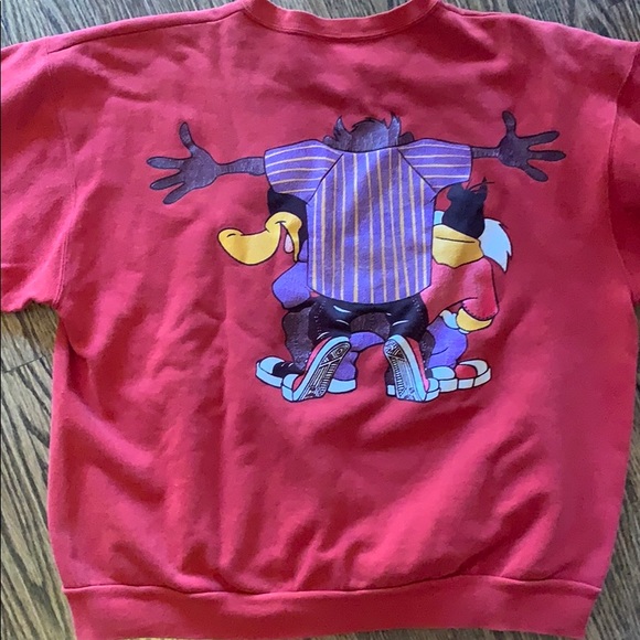 Vintage 1993 Looney Toons crew neck sweater - Picture 2 of 4